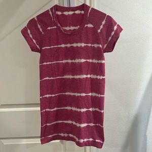 Lululemon short sleeve swiftly top size 4